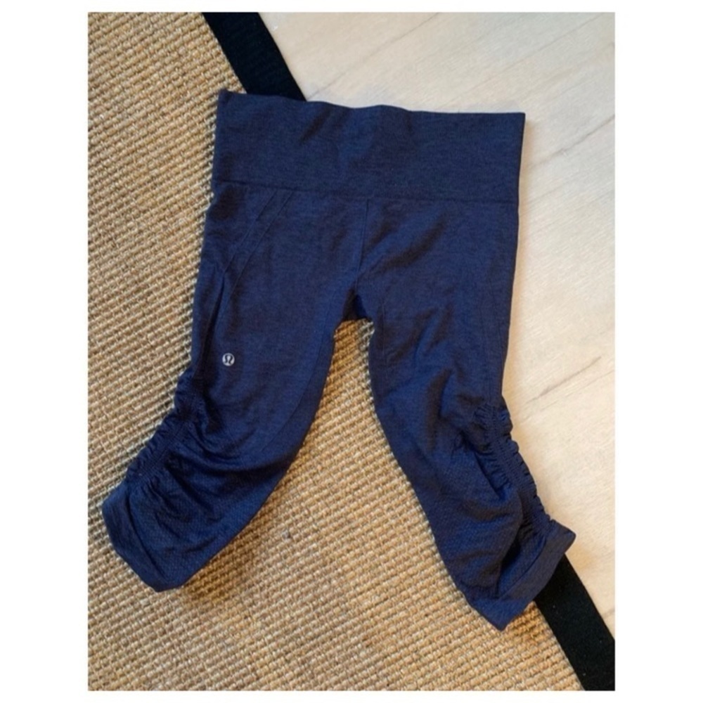 LULULEMON Navy Flow + Go Crop Pants